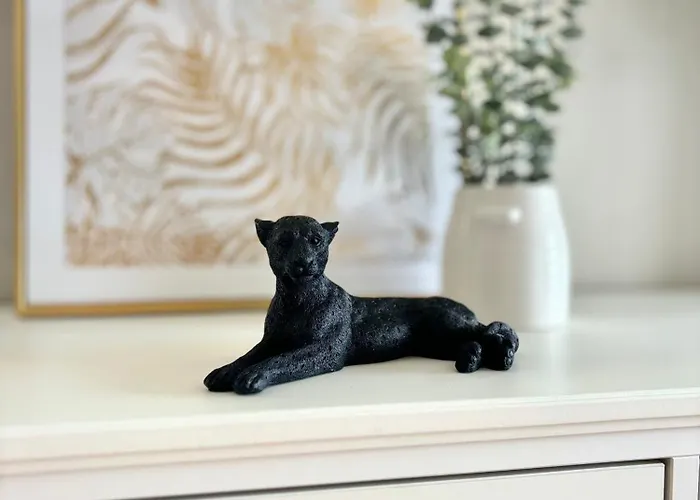 아파트 Cathedrals Corner